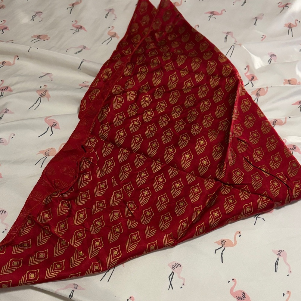 Elegant Red Geometric Scarf